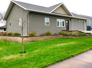 101 N Johnson Ave, Pierre, SD 57501