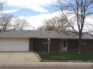 1260 Nottingham Dr, Casper, WY 82609