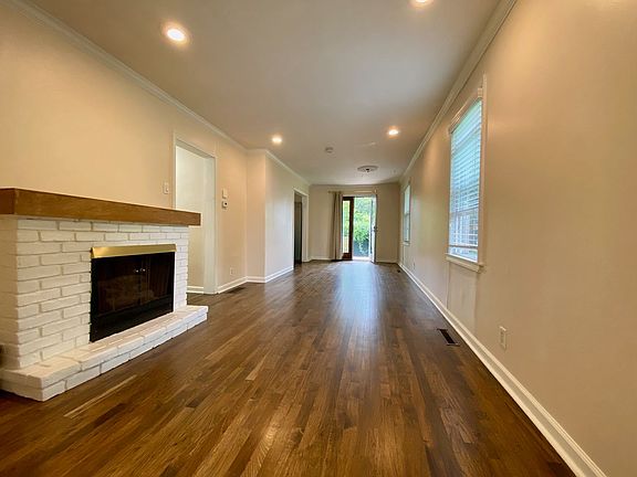4th image of 2113 W 48th St