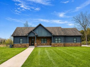 16054 Division Dr, Marshall, MI 49068