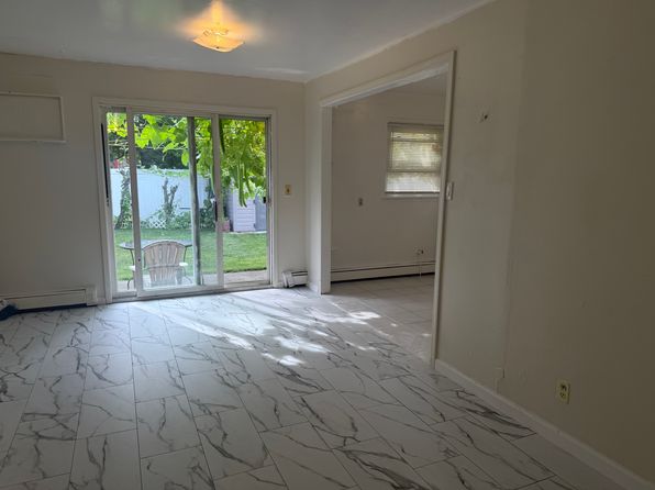 (undisclosed Address)