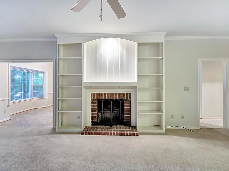 1497 Bremerton Ln — Photo 3