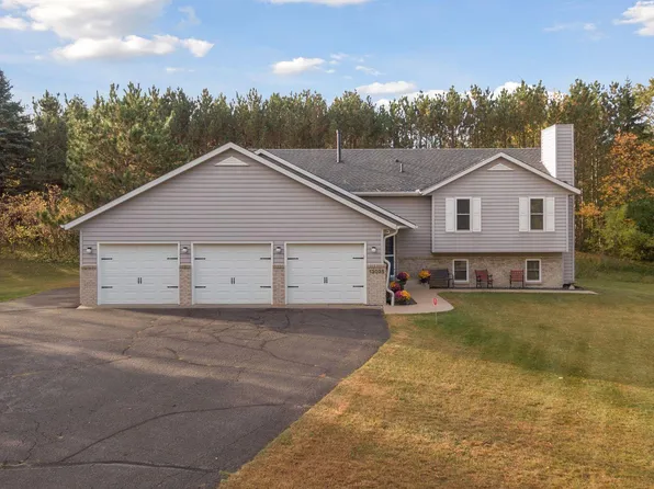 13025 4th St N, Stillwater, MN 55082