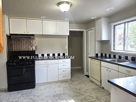 Kitchen 1-ink_06212025