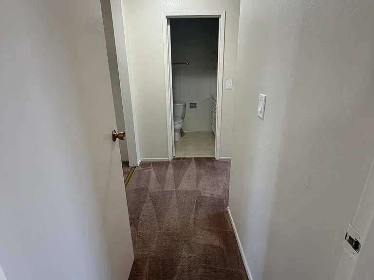 1450 Southgate Ave — Photo 17