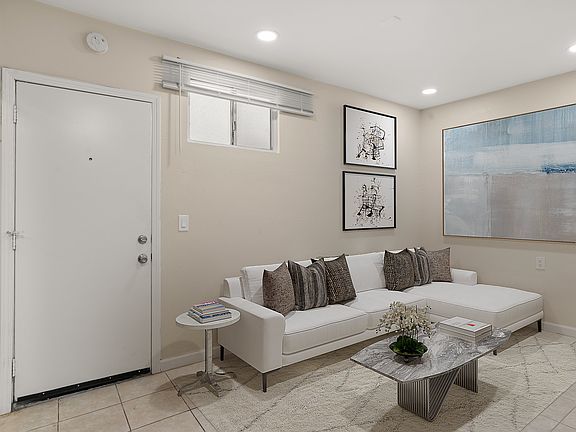 5th image of 3603 Chicago Ave #62046c2bf