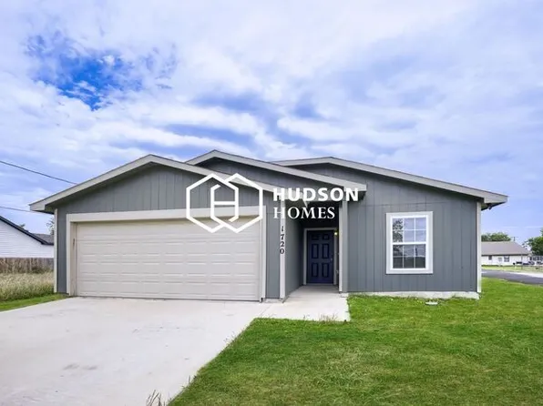 1720 E 10th Ave, Corsicana, TX 75110