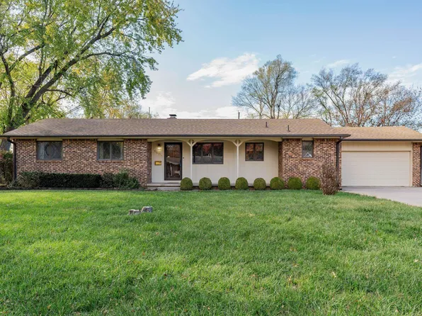 1909 N Belmont St, El Dorado, KS 67042