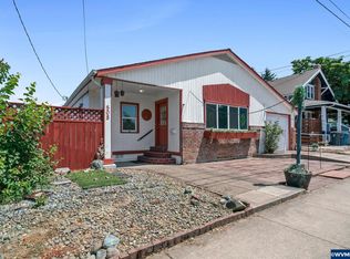 508 N 1st St, Silverton, OR 97381