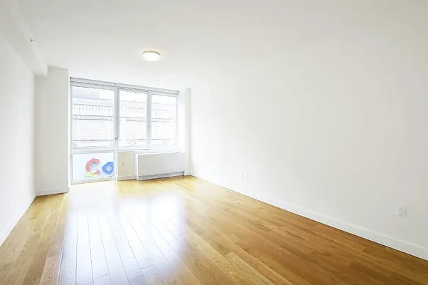 Rented by Bond New York | media 2