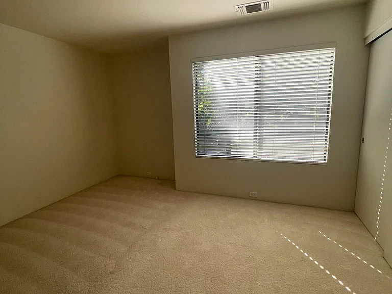 1915 Discovery Village Ln — Photo 14