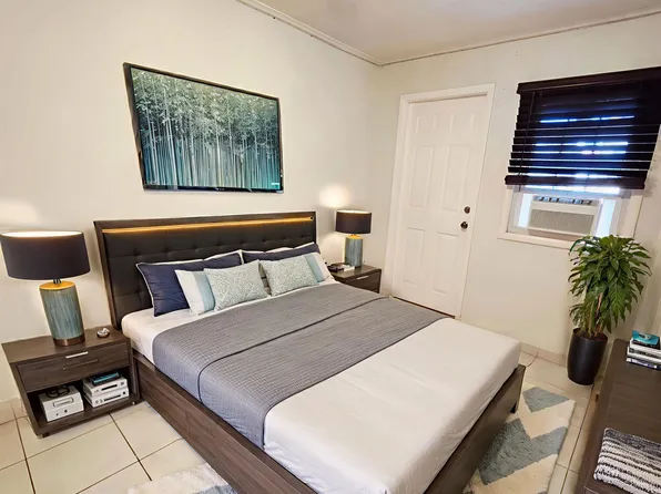 132 42nd Street image 6 of 14