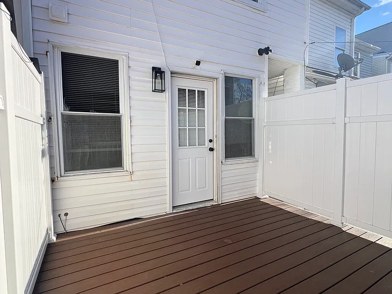 3232 Warder St NW — Photo 12