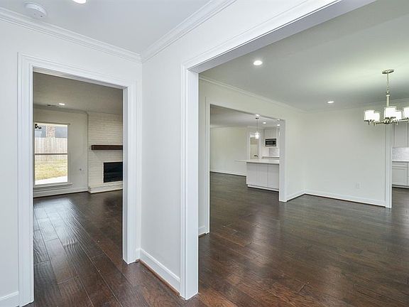 5th image of 14511 Oak Bend Dr