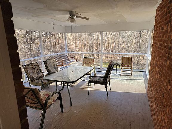 Screened in Porch