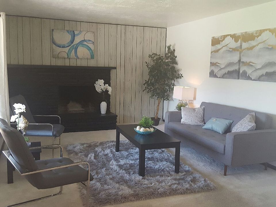 1st image of 1304 Bouret Dr
