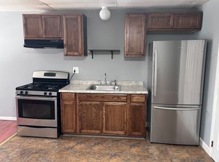 5 Crescent St, Ansonia, CT 06401