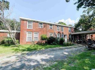 240 Gordon Dr, Oneonta, AL 35121