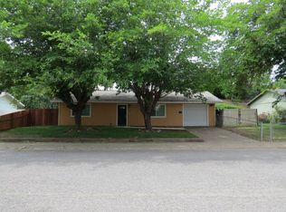 345 Homestead Dr, Red Bluff, CA 96080