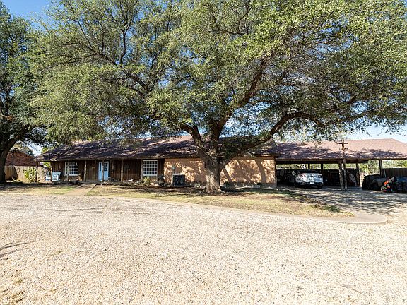 2nd image of 1865 Santa Fe Ave
