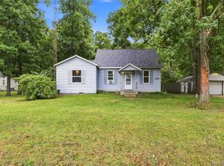1188 Harding Dr, Flint, MI 48507