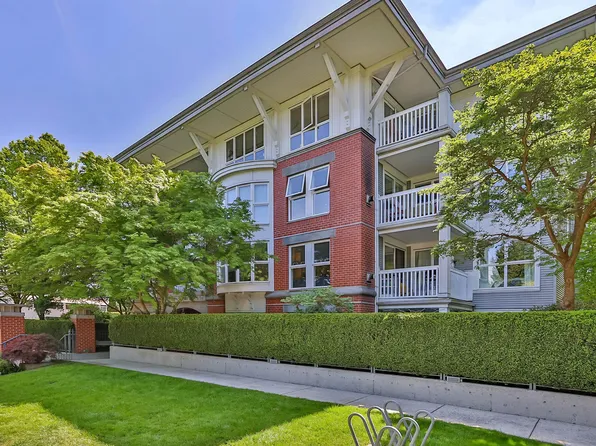 1858 W 5th Ave #202, Vancouver, BC V6J 1P3