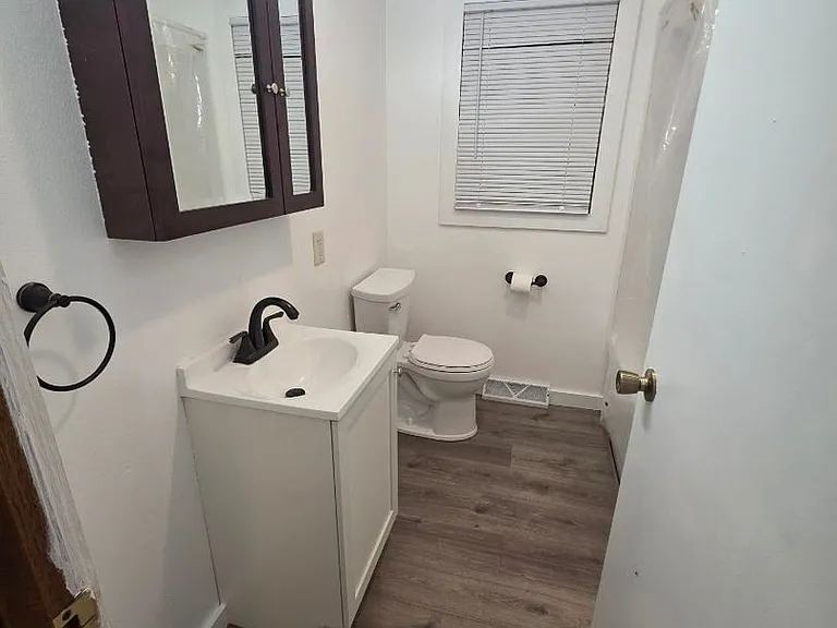 810 Pulley Dr — Photo 6