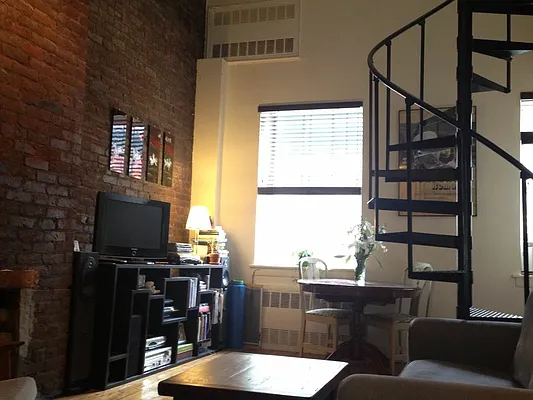 Rented by The Loft Broker | media 24