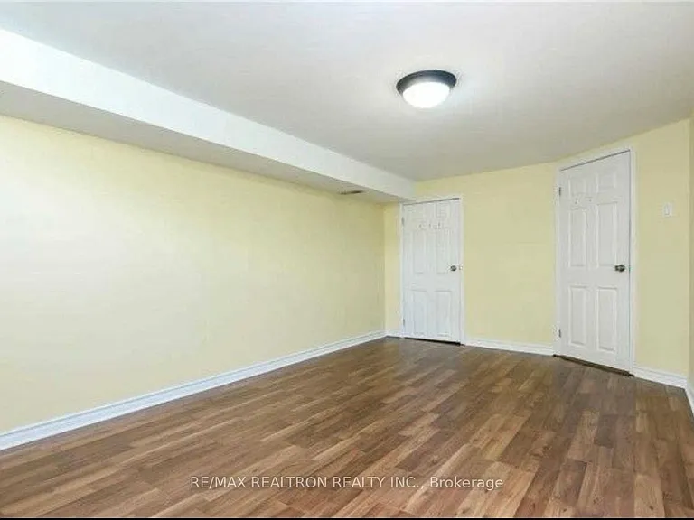 397 Browndale Cres #BASEMENT — Photo 4