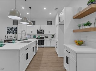 10801 Clarion Ln, Las Vegas, NV 89134