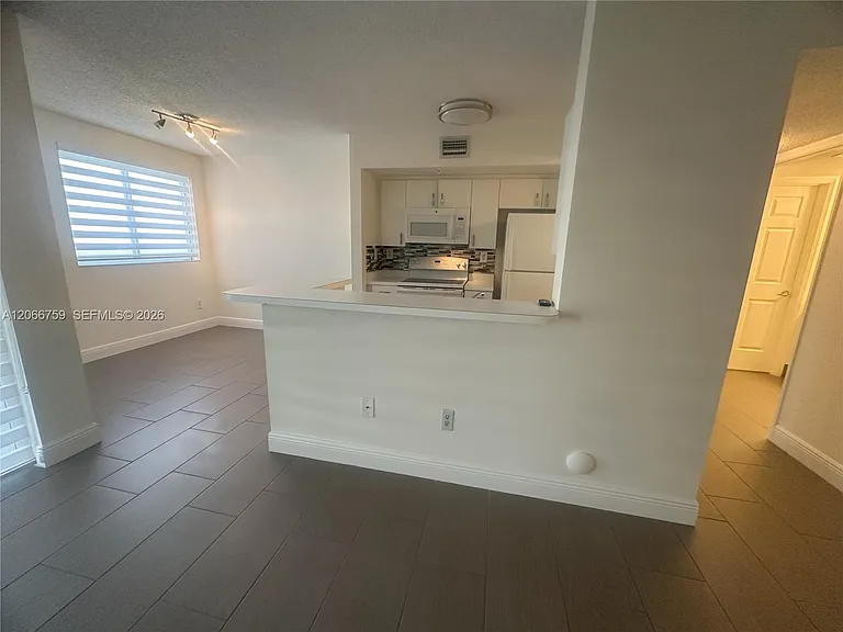 2640 S University Dr #118 — Photo 8