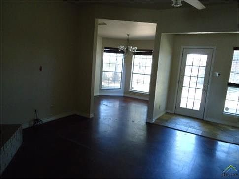 5th image of 5605 Calais Dr
