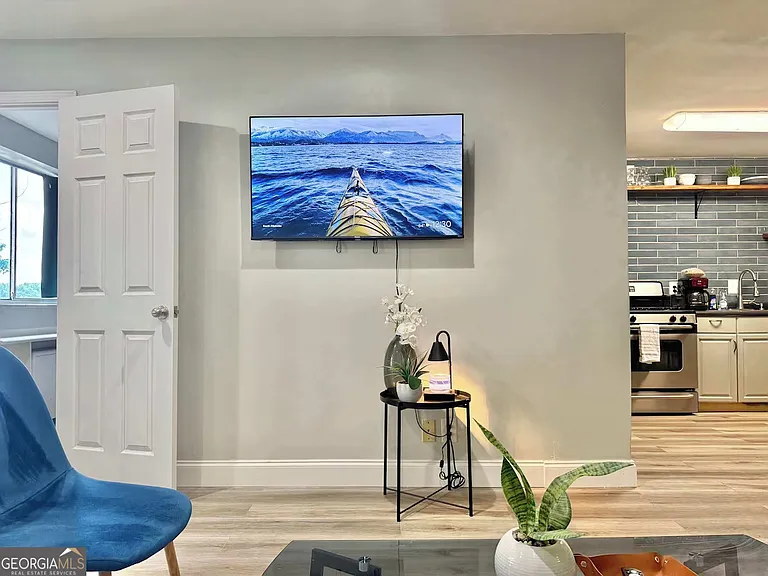 215 Piedmont Ave NE #301 — Photo 3