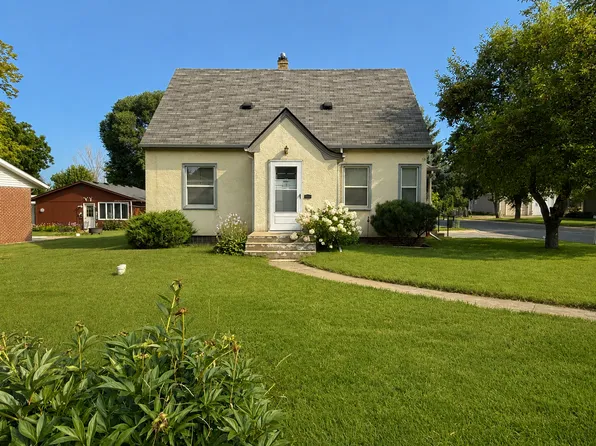 201 2nd St SW, New Prague, MN 56071
