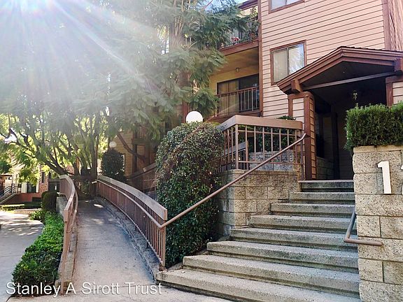 2nd image of 1219 N Columbus Ave APT 308