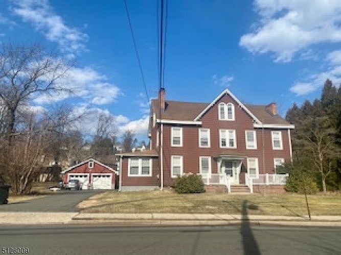 2nd image of 131 Morris Ave