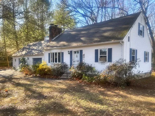 36 Line St, Southampton, MA 01073