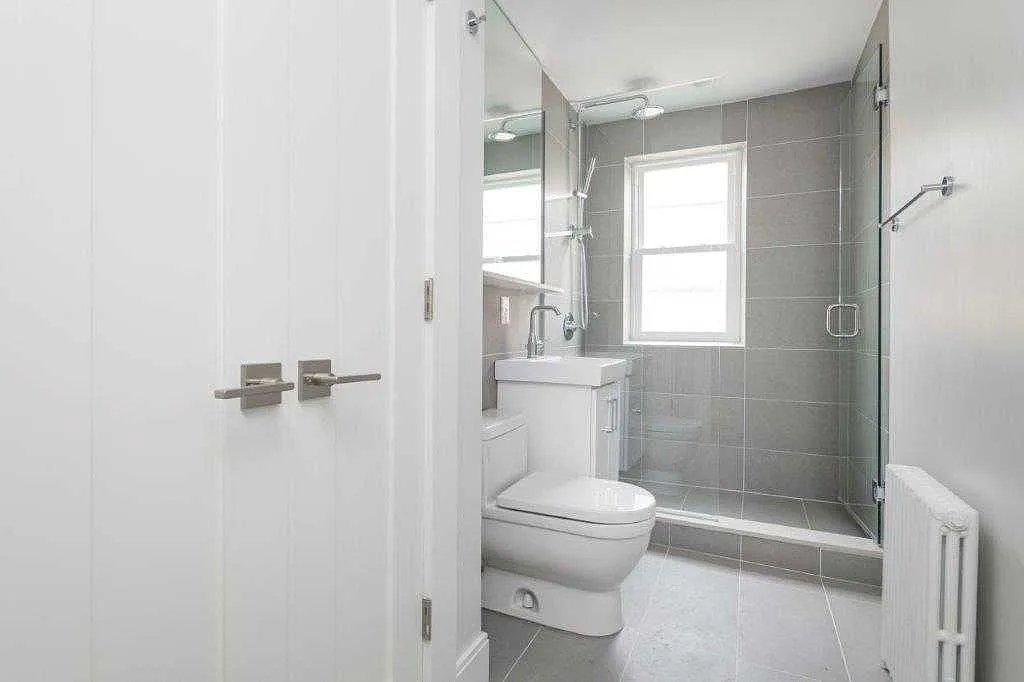 3 bed, $4,400 — Photo 3