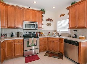 4th image of 325 Oriole Ln