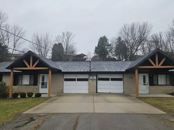 36 Sunnycrest Dr, Cecil, PA 15321