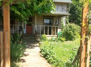 404 W Bishop Way, Brownsville, OR 97327