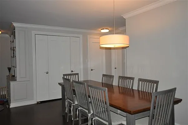 Sold by Owner | media 9