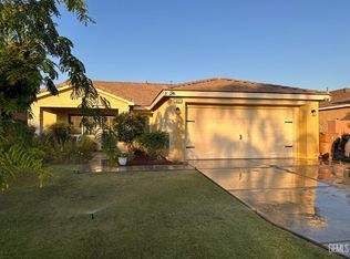 6810 Trejo Dr, Bakersfield, CA 93313