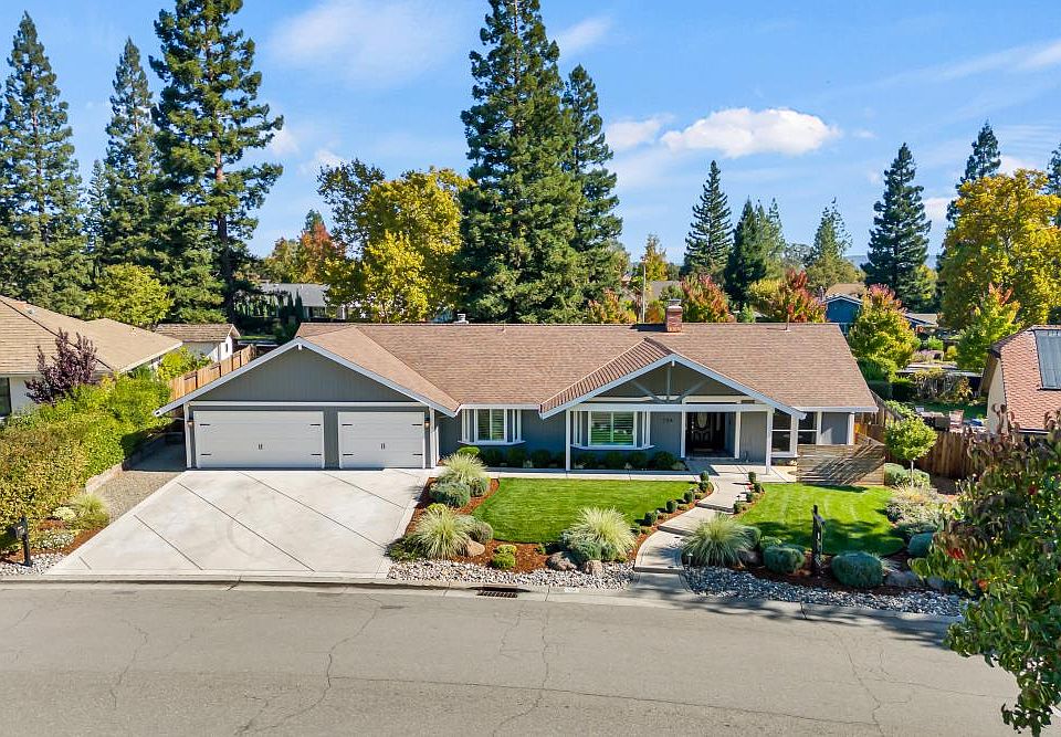 1st image of 134 Gold Creek Cir