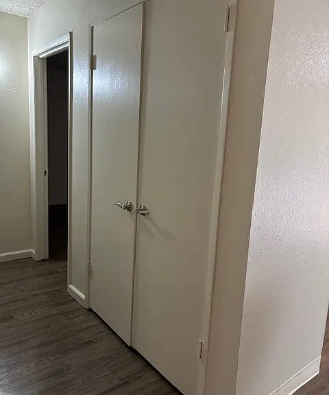Oakwood Apartments — Photo 17