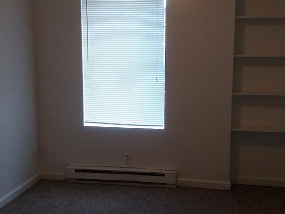 3rd image of 901 1st Ave APT 2