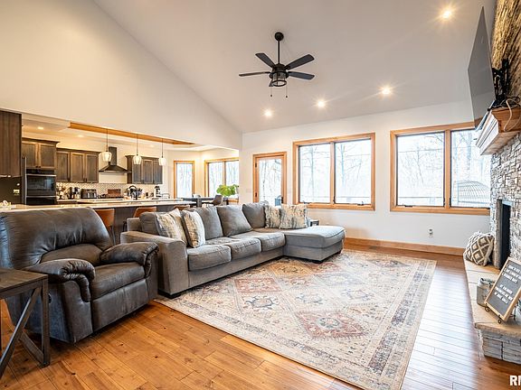 5th image of 857 Ariel View Ln