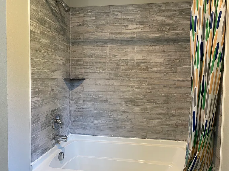 515 N 155th St — Photo 11
