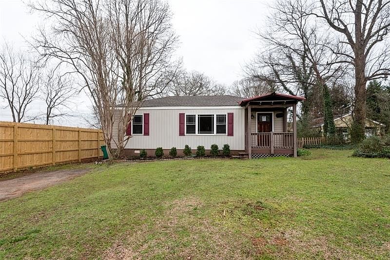 1st image of 2521 Davis Dr SE