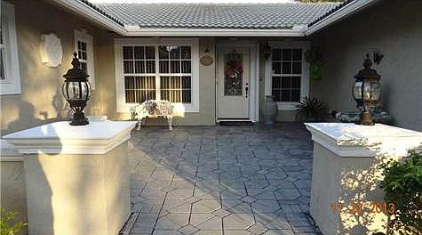 2nd image of 319 NW 101st Ave
